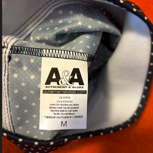 Autrement & Alors polka dot cuffless beanie made in Canada NWT - Picture 5 of 9